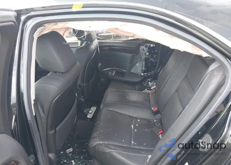 2012 Acura Rl 3.7L Technology Package из США, поврежденный, VIN JH4KB2F64CC000336